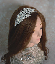 Load image into Gallery viewer, Claudette Pearl &amp; Crystals Headband
